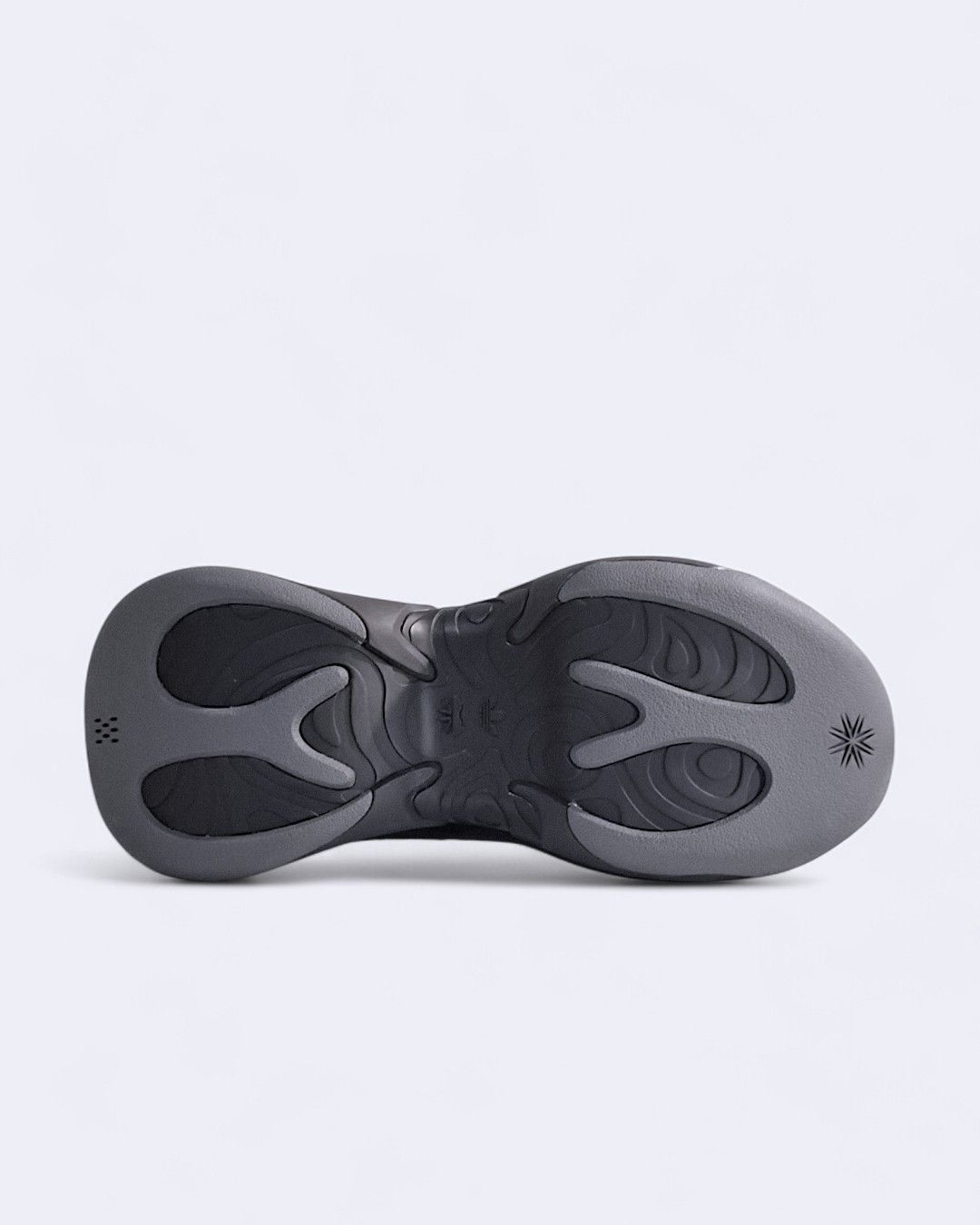 Adidas MRBAILEY® x adidas OZLUCENT Friends & Family 01/60 Size US 9 / EU 42 - 6 Thumbnail