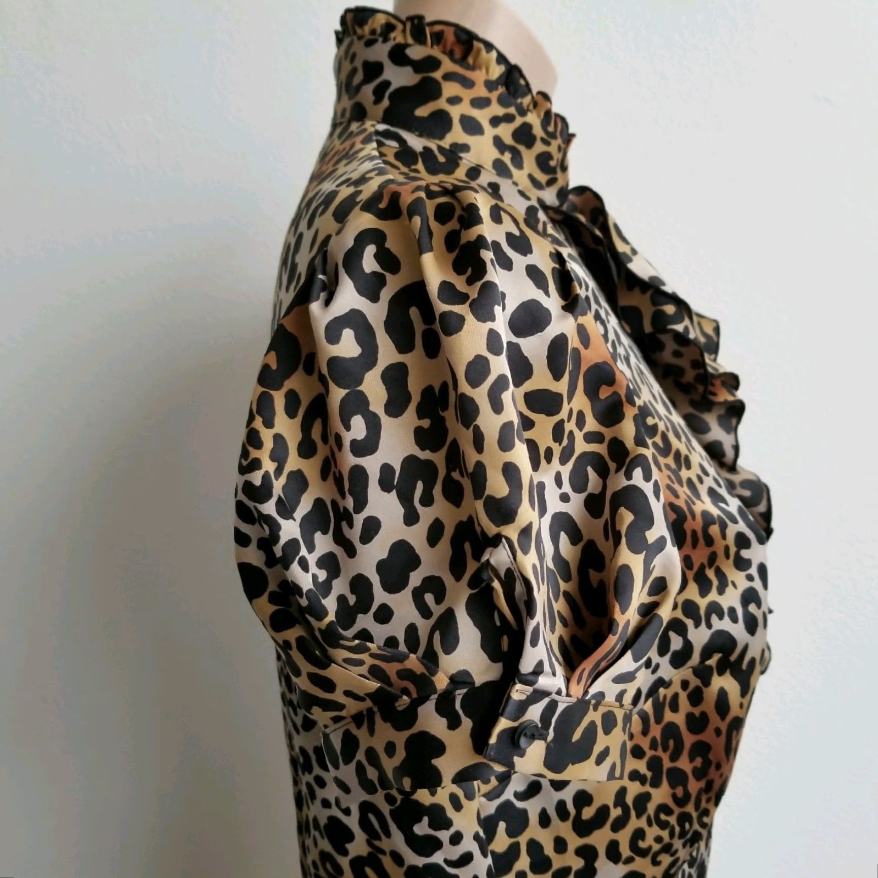 Worthington Worthington Blouse Button-Up Animal Print Career S M Multicolor Short Cap Sleeve High Neck Ruffle Women Size Small Size S / US 4 / IT 40 - 6 Thumbnail
