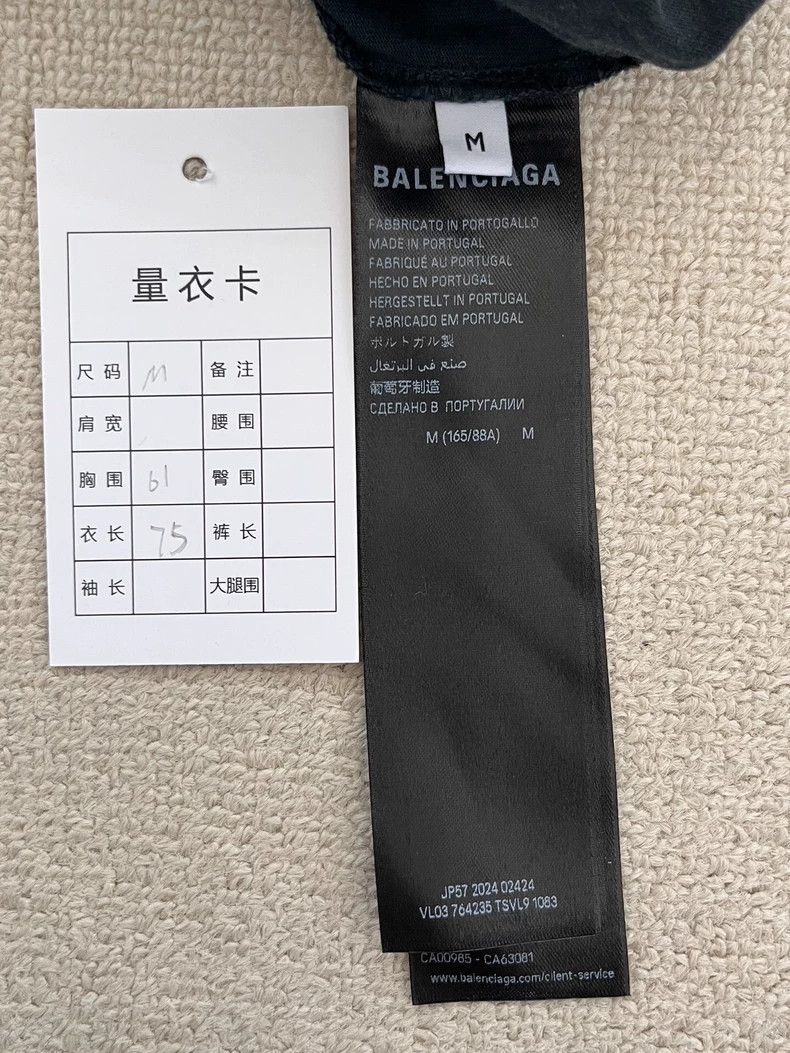 Balenciaga Balenciaga Solid Crew Neck and Drop Shoulder Sleeve Tee Size US M / EU 48-50 / 2 - 5 Thumbnail