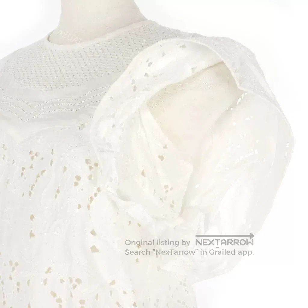 Other White Floral Embroidered Bell Sleeve Top. Size S / US 4 / IT 40 - 5 Thumbnail
