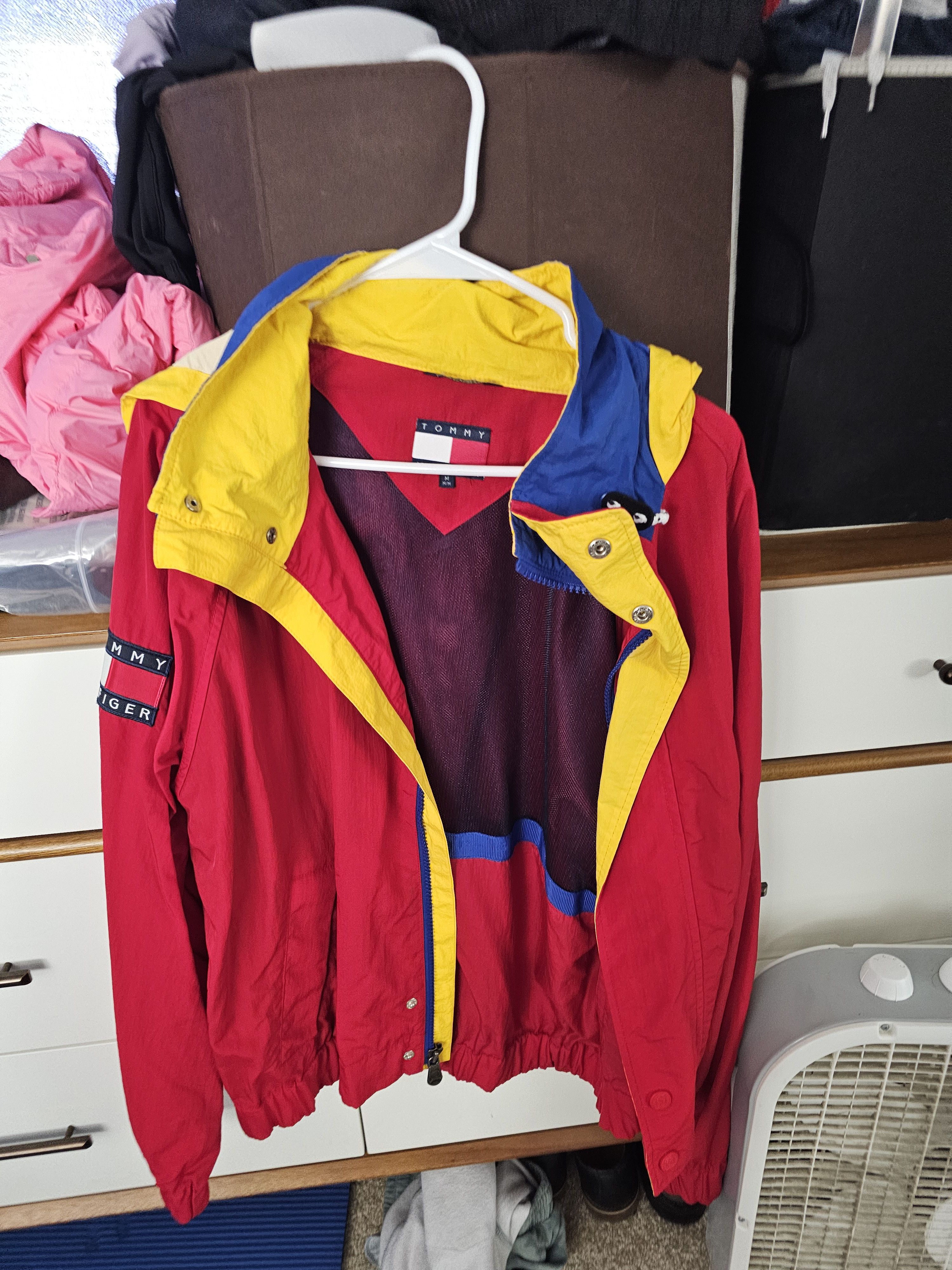 Vintage Tommy Hilfiger Windbreaker w/ foldable hood