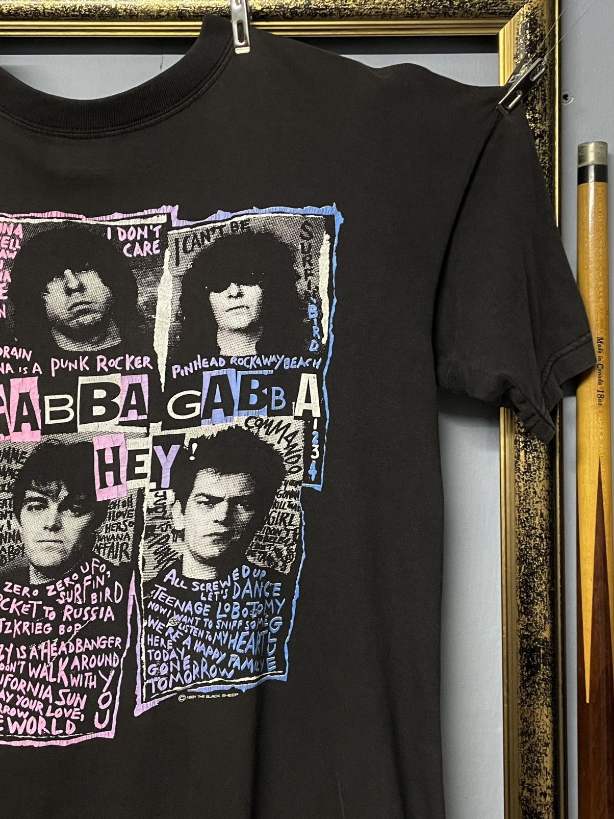 Vintage Vintage 1991 Og Ramones Gabba Gabba Hey Punk Sunfaded Tee Size US S / EU 44-46 / 1 - 5 Thumbnail