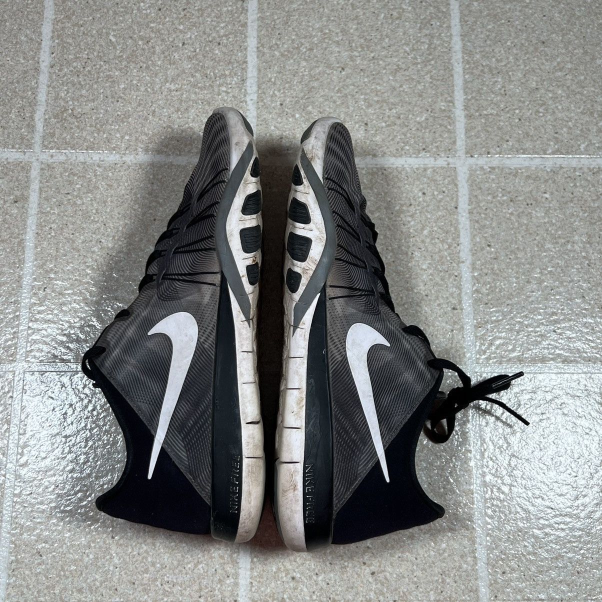 Nike Nike Free TR6 Womens Black Gray Athletic Running Shoes Size US 7.5 / EU 40-41 - 6 Thumbnail