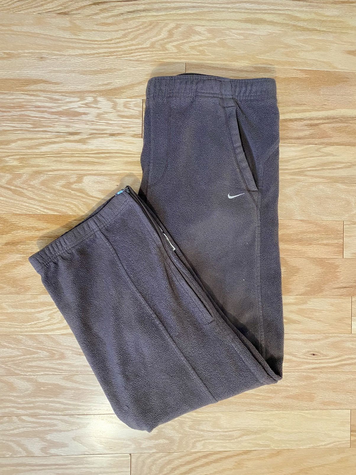 Nike × Vintage Nike Swoosh Brown Sweatpants Vintage 2000s Baggy Fleece Size US 32 / EU 48 - 1 Thumbnail