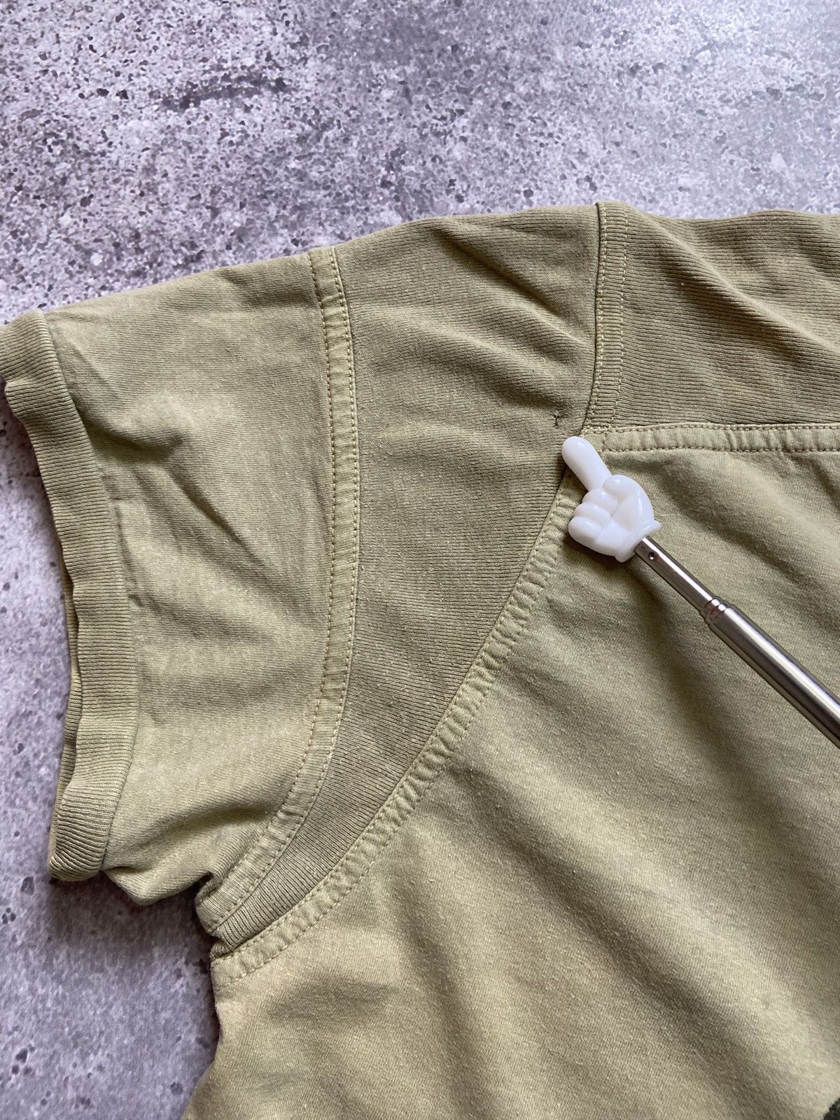Dolce & Gabbana DOLCE AND GABANNA D&G DISTRESSED Beige Y2K TEE Size US XXL / EU 58 / 5 - 5 Thumbnail