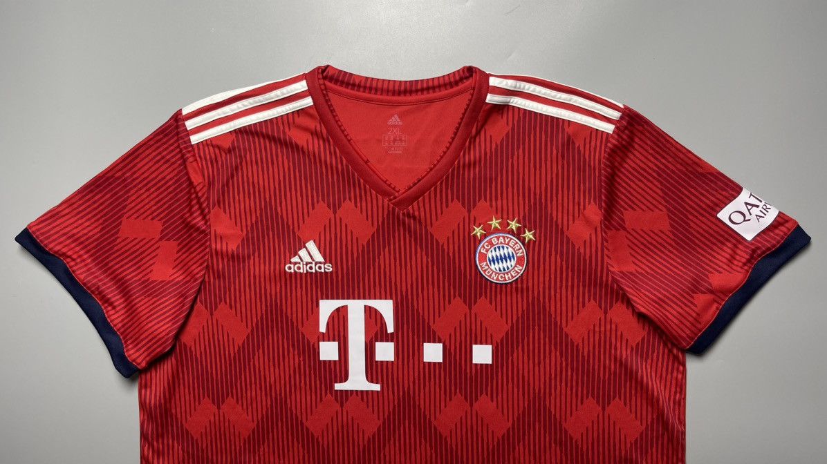 Vintage BAYERN ADIDAS 2018/2019 FOOTBALL HOME JERSEY #40 STILLER Size US XXL / EU 58 / 5 - 3 Thumbnail