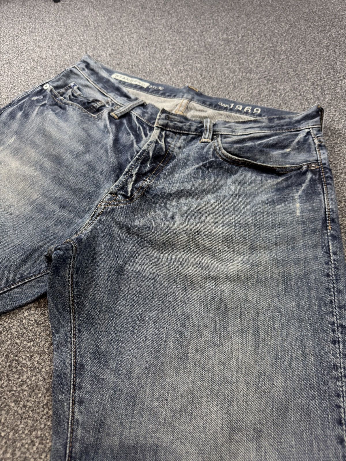 Gap Archives y2k Baggy Gap Faded Denim Jeans Size US 33 - 3 Thumbnail