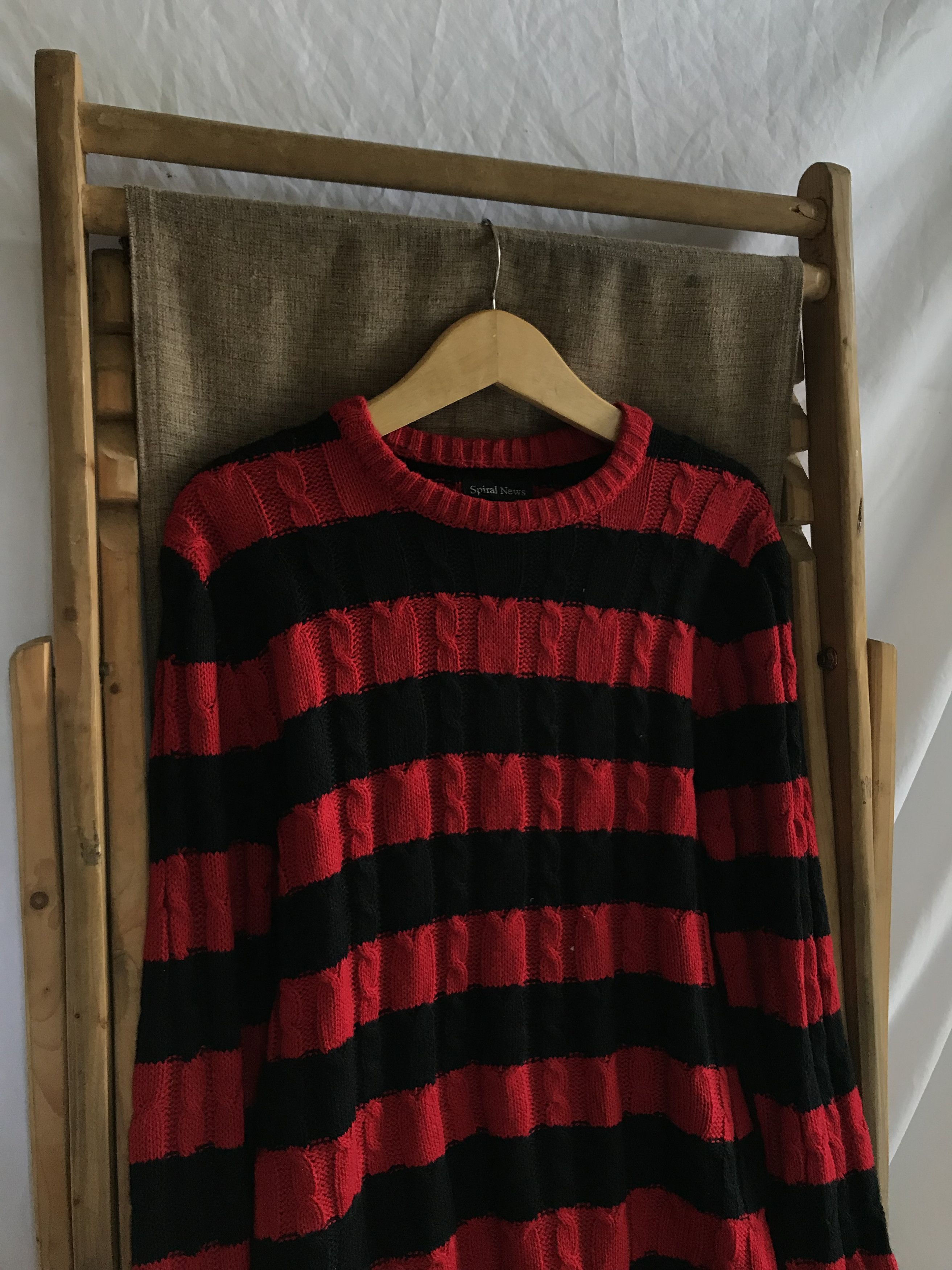 Hysteric Glamour × If Six Was Nine × Le Grande Bleu (L.G.B.) Spiral News Black Red Knitted Kurt Cobain Grunge Style Size US M / EU 48-50 / 2 - 2 Thumbnail