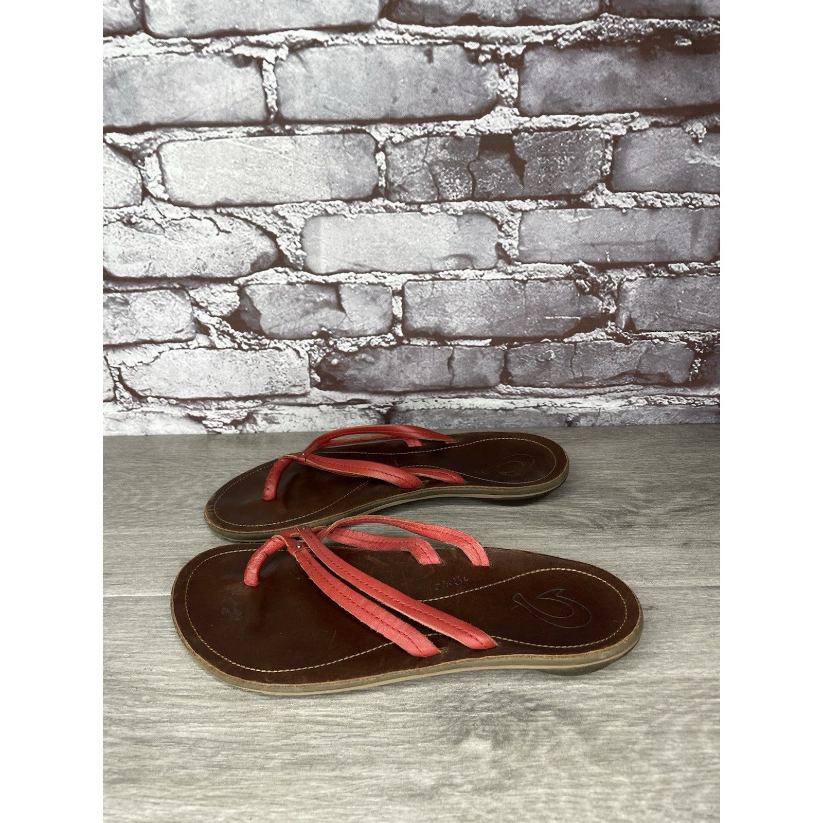 Olukai Olukai U'I-W Red Leather Thong FlipFlop Casual Slide Sandals Size US 8 / IT 38 - 16 Thumbnail