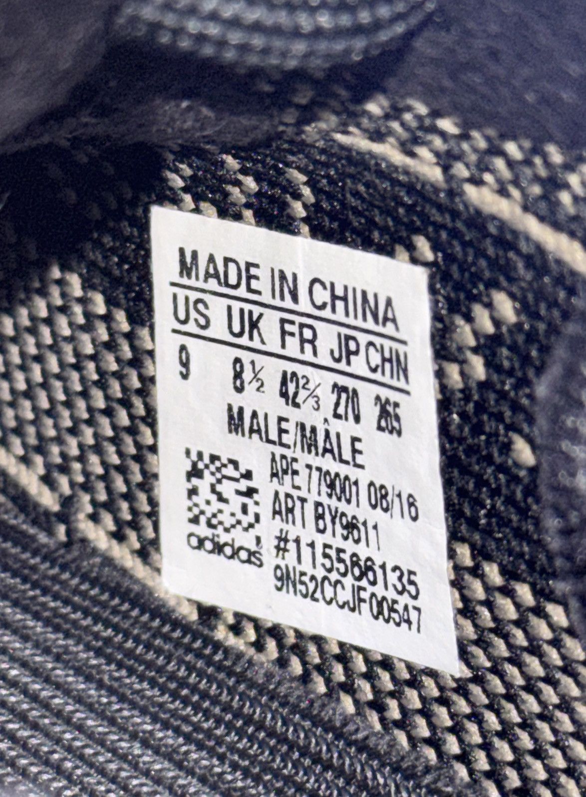 Yeezy YEEZY BOOST 350 CORE GREEN V2 Size US 9 / EU 42 - 9 Thumbnail