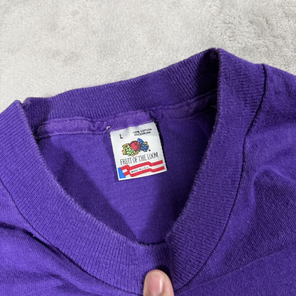 Fruit Of The Loom Vintage Fruit Of The Loom Purple T-Shirt Mens Large Size US L / EU 52-54 / 3 - 5 Thumbnail