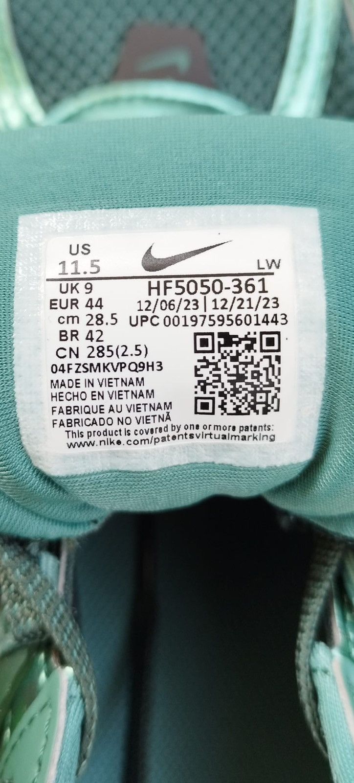 Nike Shoes Nike V2K Run Unisex. Size US 9 / EU 42 - 7 Thumbnail