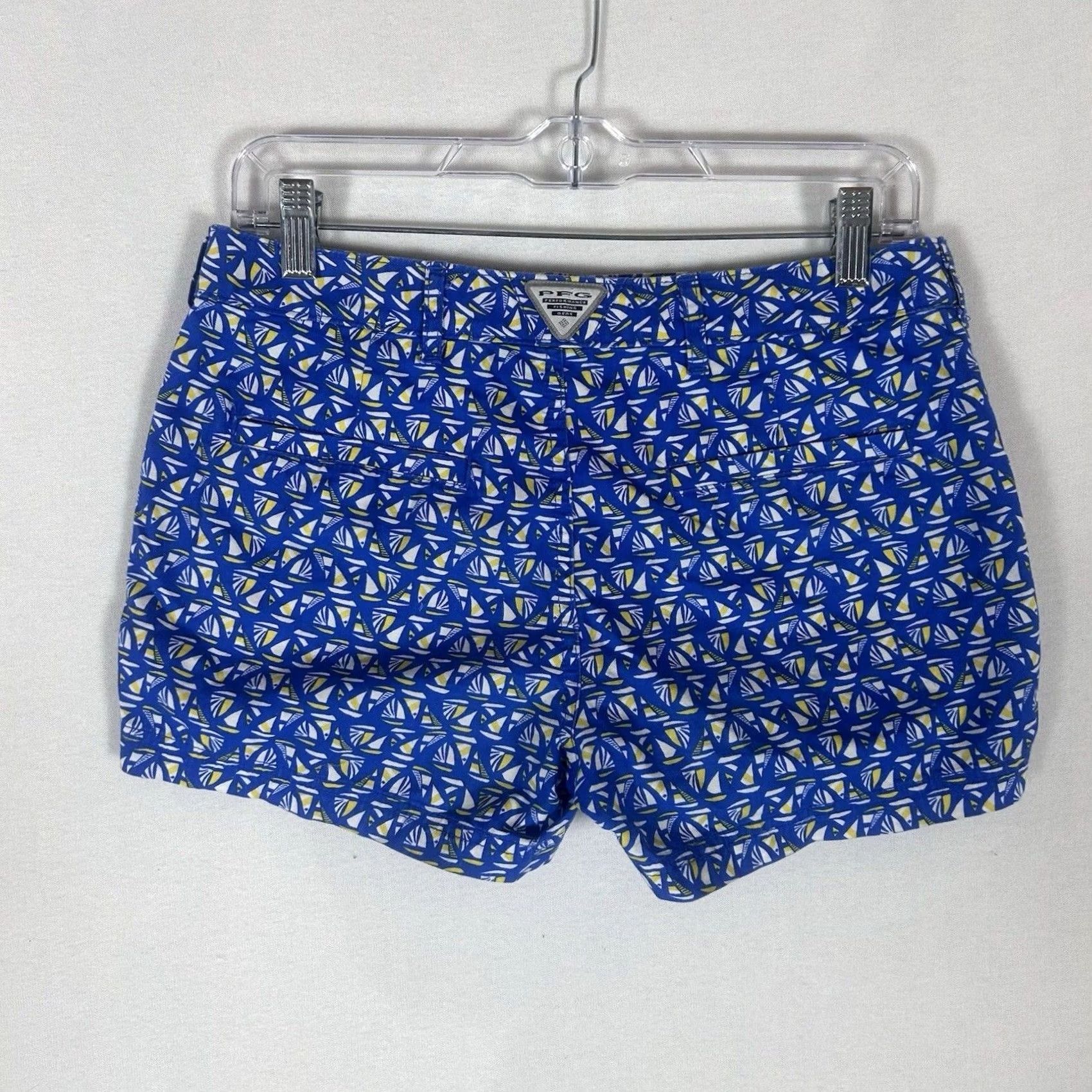 Vintage Columbia Bermuda Shorts Womens 4 Blue Casual Hiking Abstract 3" Bermuda Pants Womens Regular 3" Blue Size 27" / US 4 / IT 40 - 7 Thumbnail