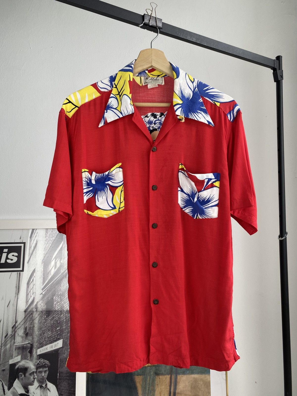 Vintage Vintage Aloha Shirt Hula Girl Made in Hawaii Rayon Size S Size US S / EU 44-46 / 1 - 6 Thumbnail