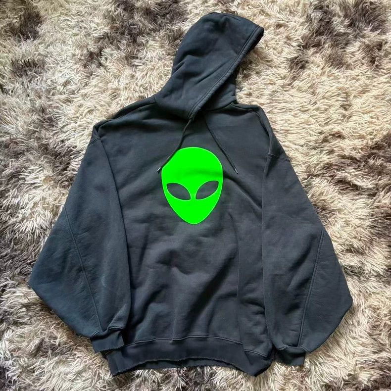 Balenciaga Balenciaga Alien Black Sweatshirt Size US M / EU 48-50 / 2 - 1 Thumbnail