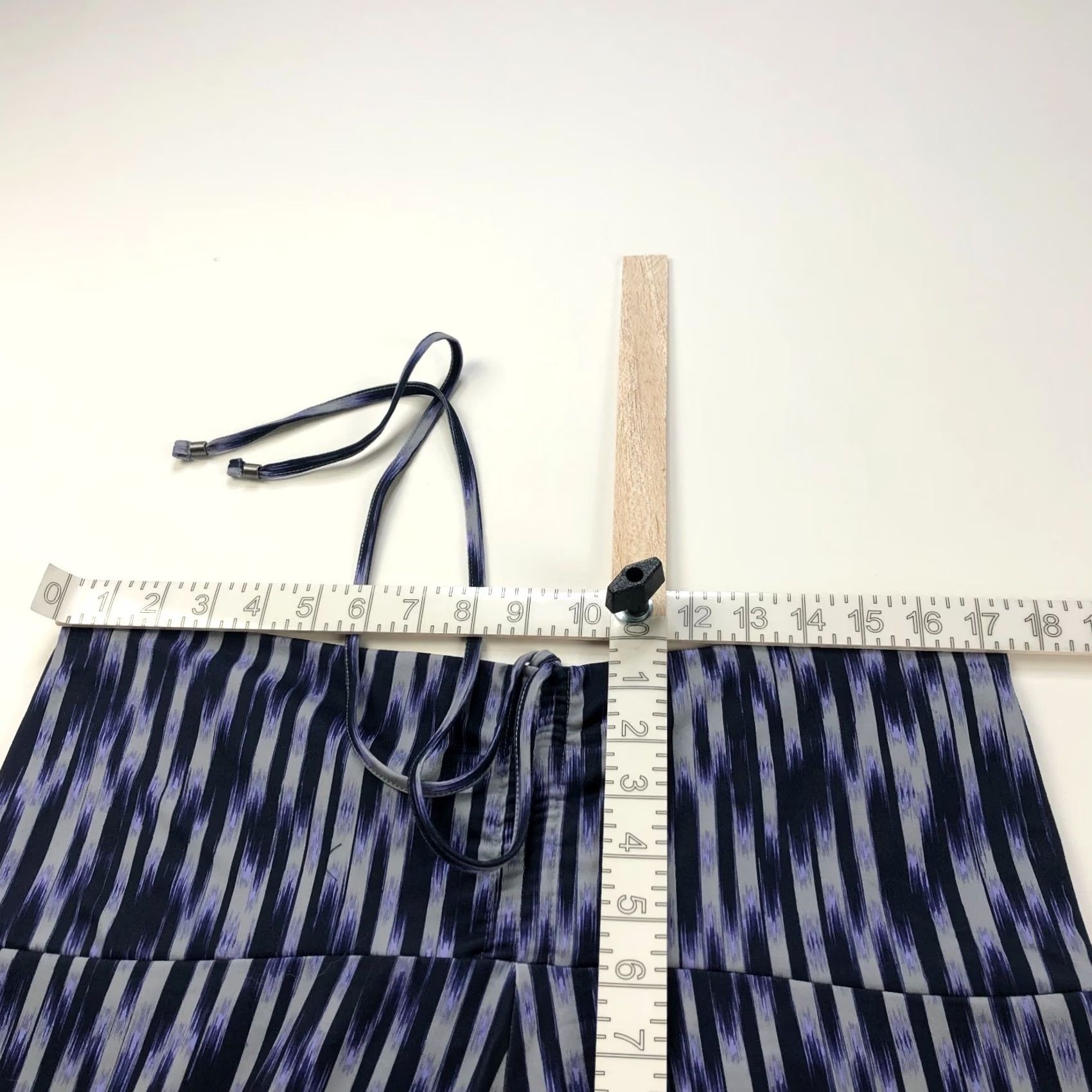Eddie Bauer Eddie Bauer Travex Aster Convertible Skirt Dress XL Blue Purple Geometric Knit Pattern, Knee Length, Pullover, Regular, Women Size 40" / US 18 - 3 Thumbnail