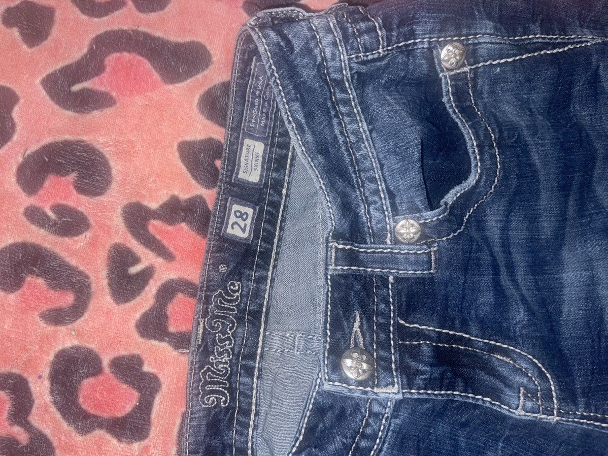 Miss Me Miss Me blue jeans with silver accents Size 28" / US 6 / IT 42 - 6 Thumbnail