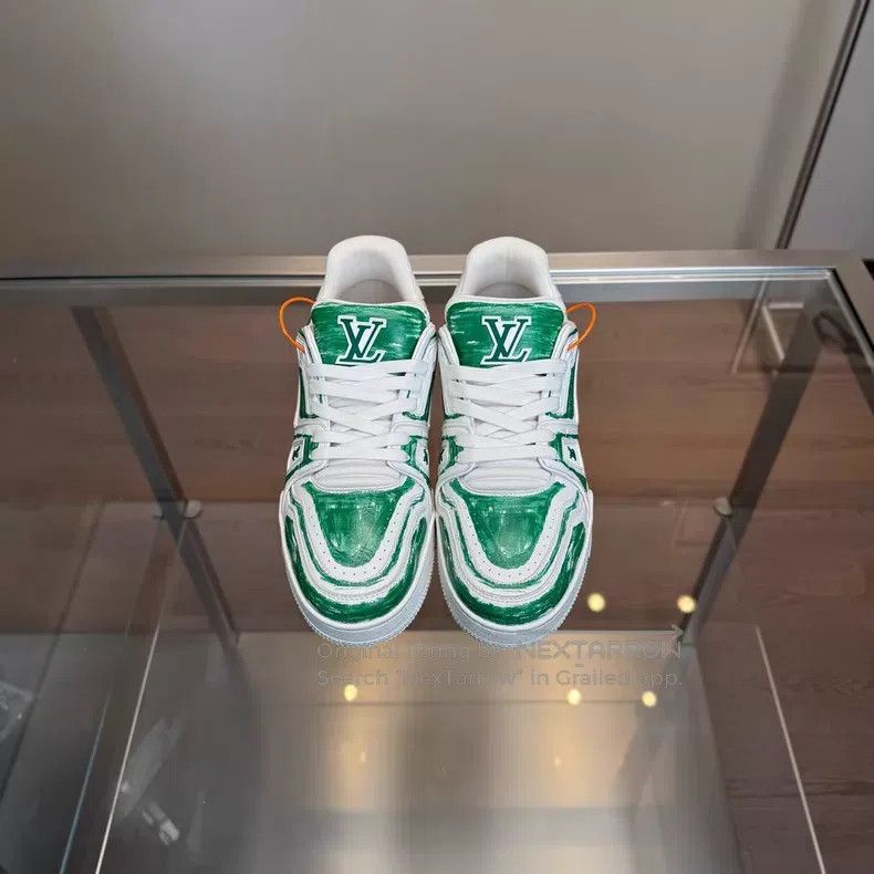 Louis Vuitton Louis Vuitton Trainer White and Green Graffiti shoes Size US 9 / EU 42 - 3 Thumbnail