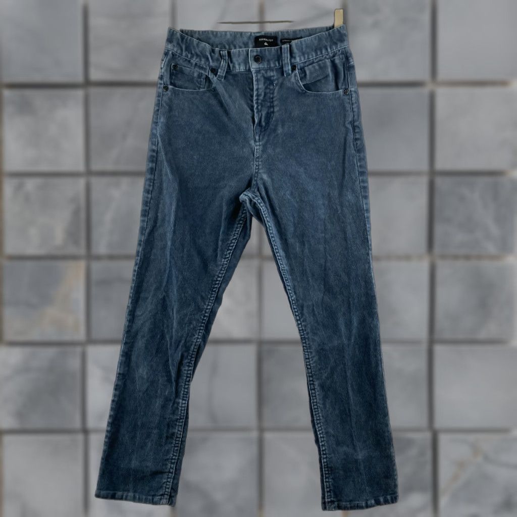 Quiksilver Quiksilver Pants Mens 26 Blue Corduroy Straight Tapered Fit Dark Wash Casual Jeans Chino Size 26 Mens Blue Corduroy Straight Leg 25 In Inseam Size US 26 / EU 42 - 1 Thumbnail