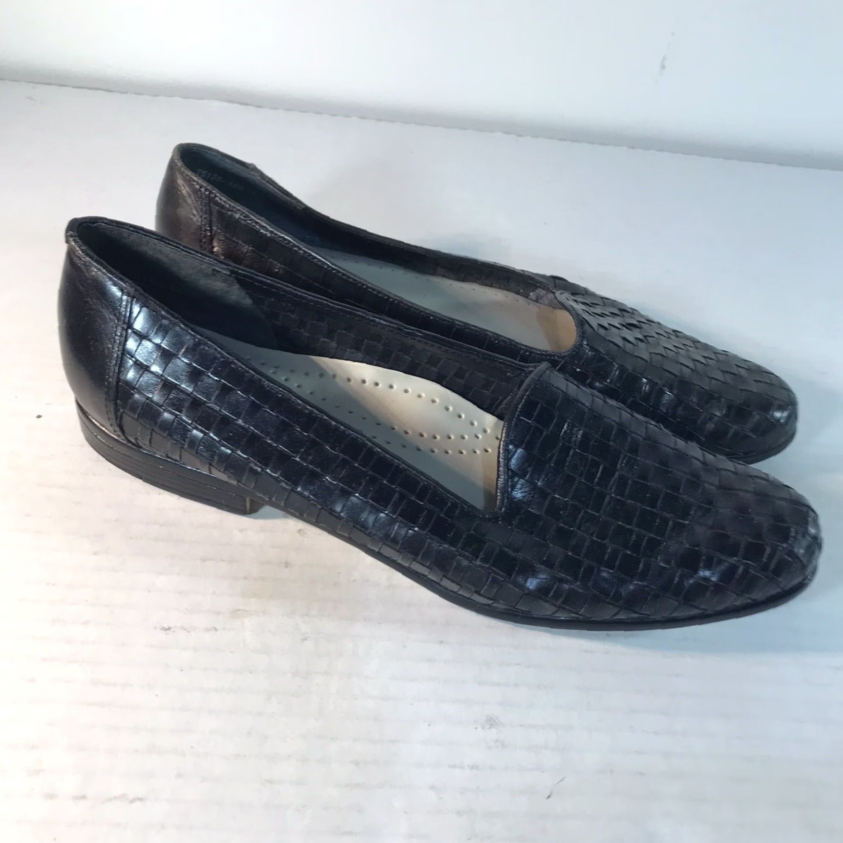 Vintage VINTAGE Trotters Womens Leather Loafer Slip On Flat Size 7N Black Casual Business Travel Shoes Size US 7 / IT 37 - 2 Thumbnail