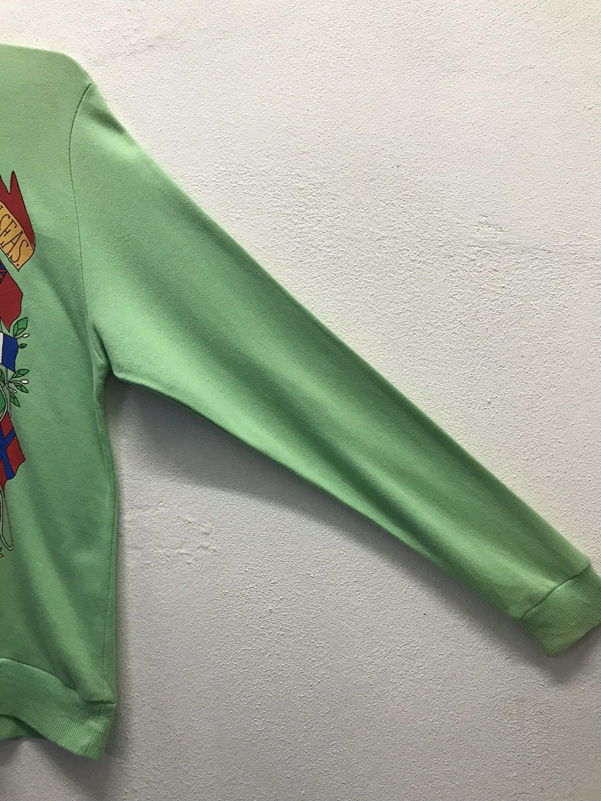 Japanese Brand × Mtv × REVOLVE Vintage Mtv Revolve Made In Japan Sweatshirt Size US M / EU 48-50 / 2 - 4 Thumbnail