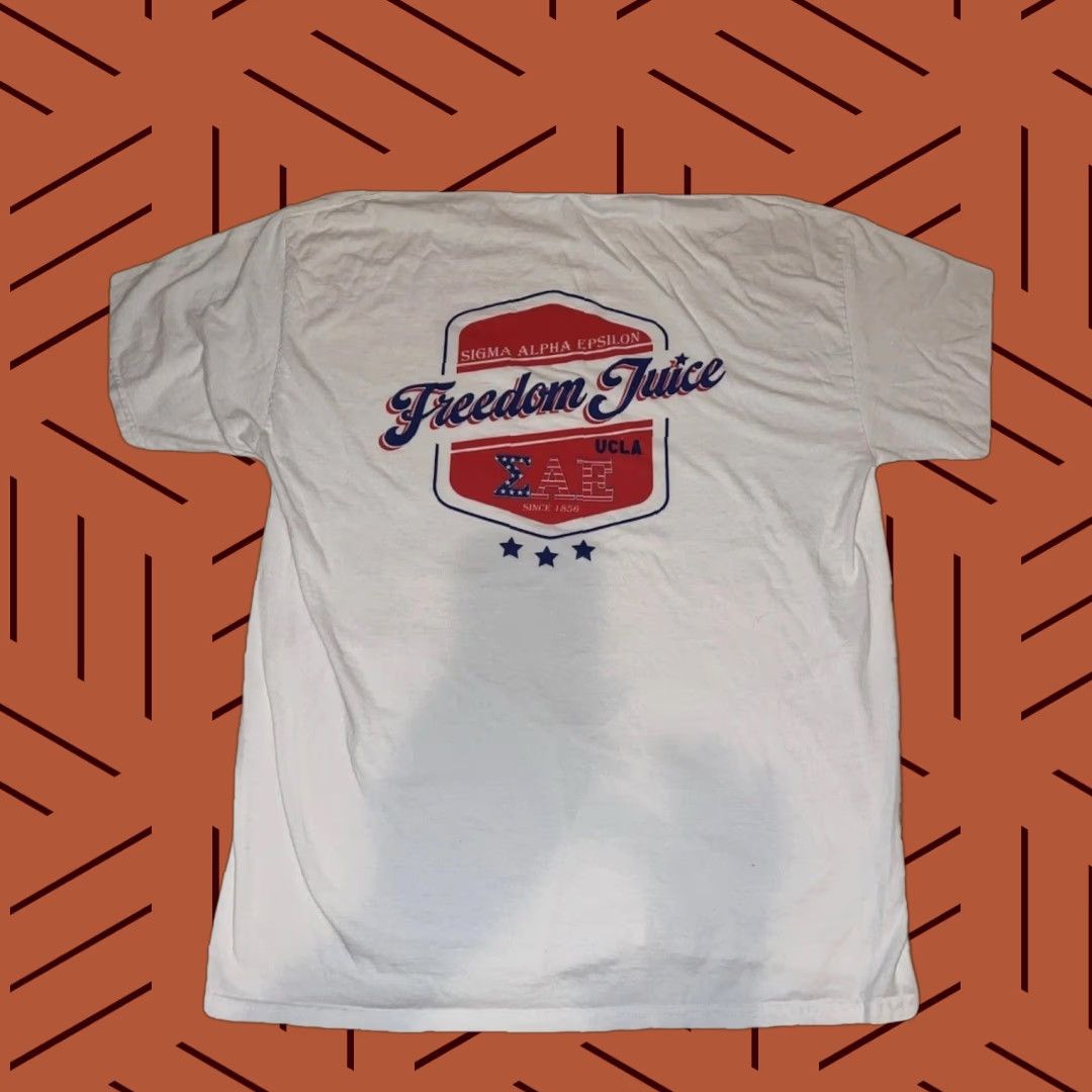 Fruit Of The Loom VINTAGE UCLA Bruins SAE Sigma Alpha Epsilon Fraternity Freedom Juice Parody Shirt L Men White Cotton Graphic Tee Size US L / EU 52-54 / 3 - 1 Thumbnail