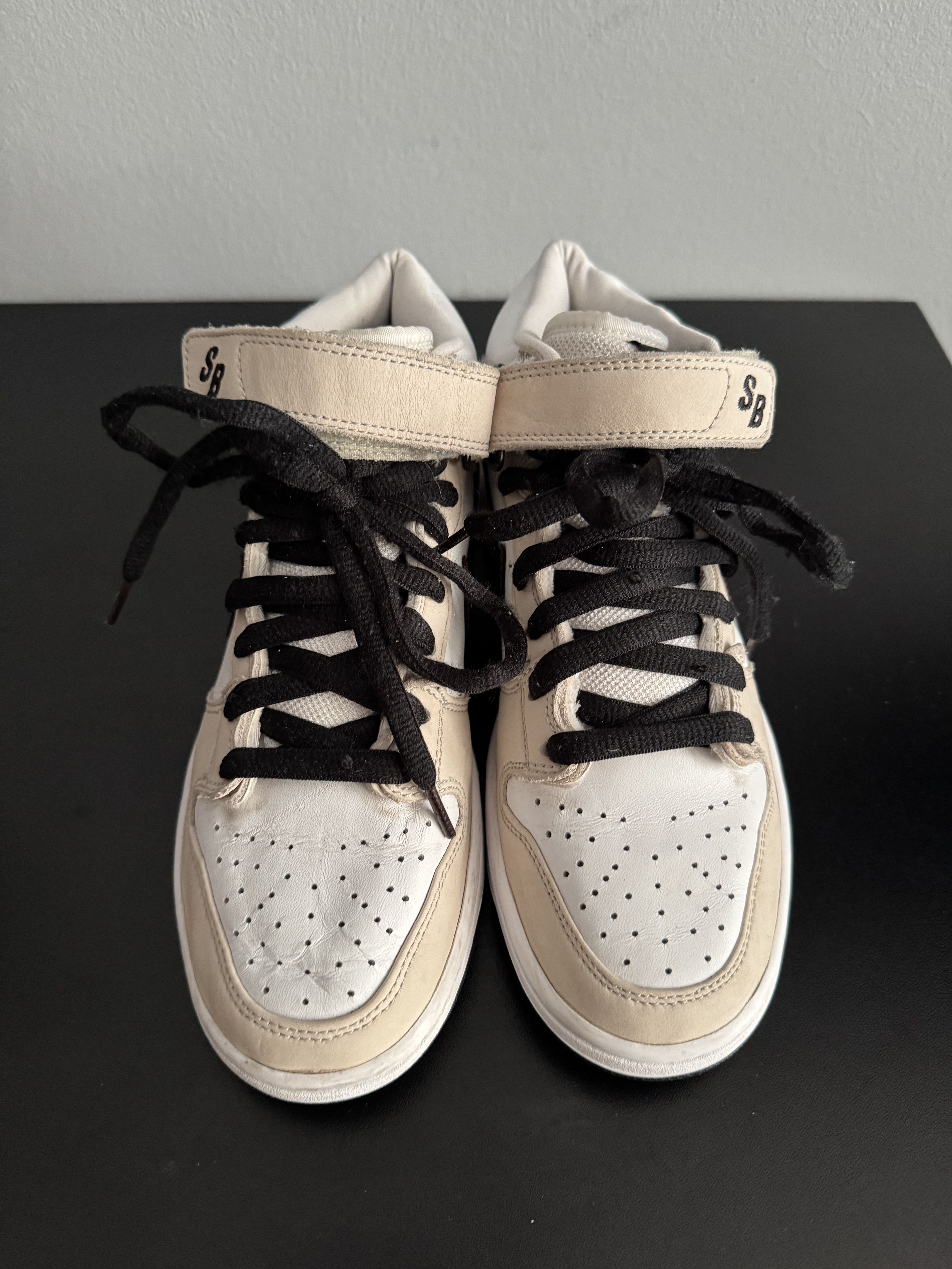 Nike Nike SB Dunk Mid Pro Lt Bone White Black Light travis skunk Size US 6.5 / EU 39-40 - 4 Thumbnail