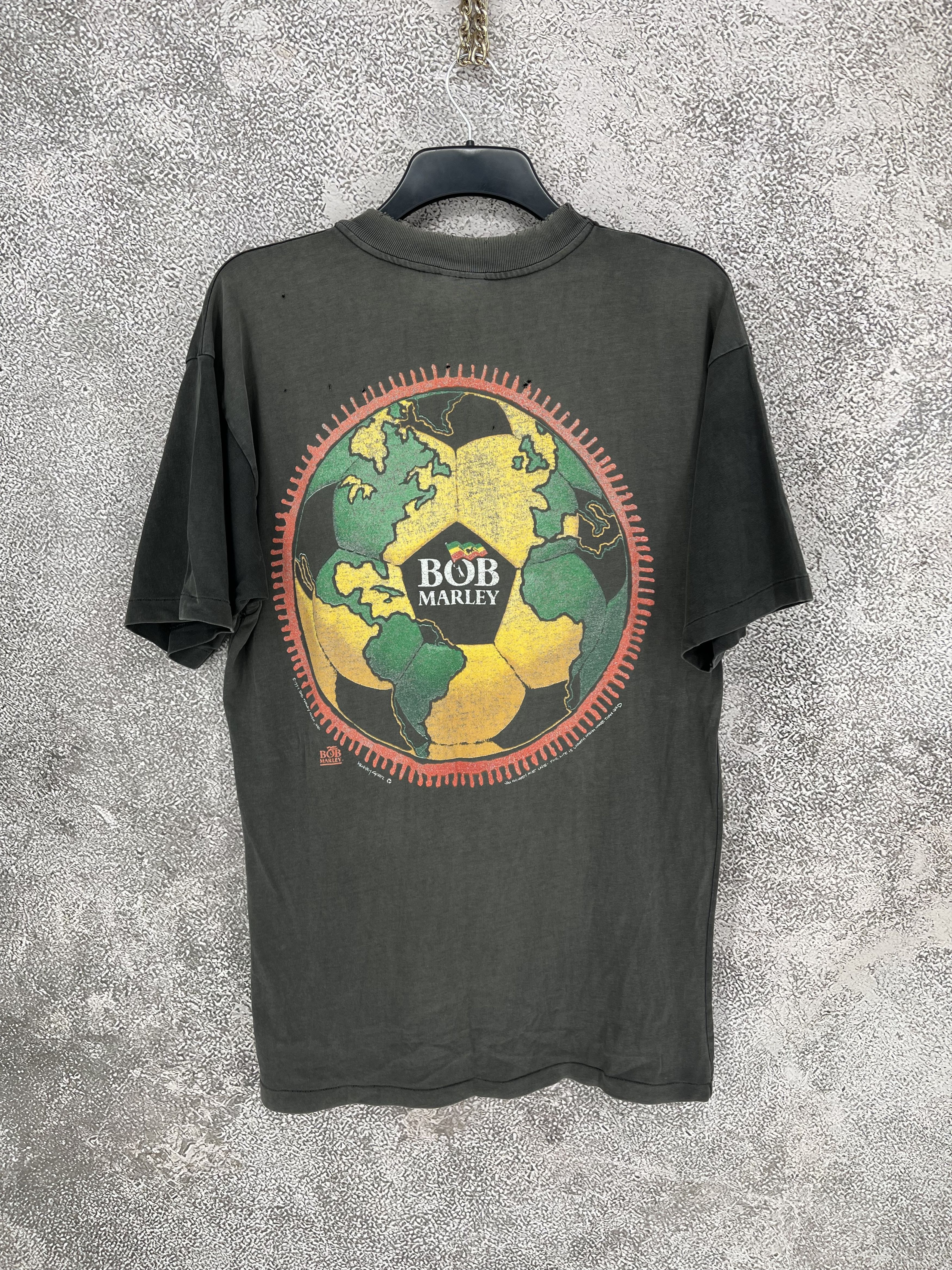 Band Tees VTG 90'S RARE BOB MARLEY SOCCER FOOTBALL T SHIRT MEN'S Size US S / EU 44-46 / 1 - 15 Thumbnail