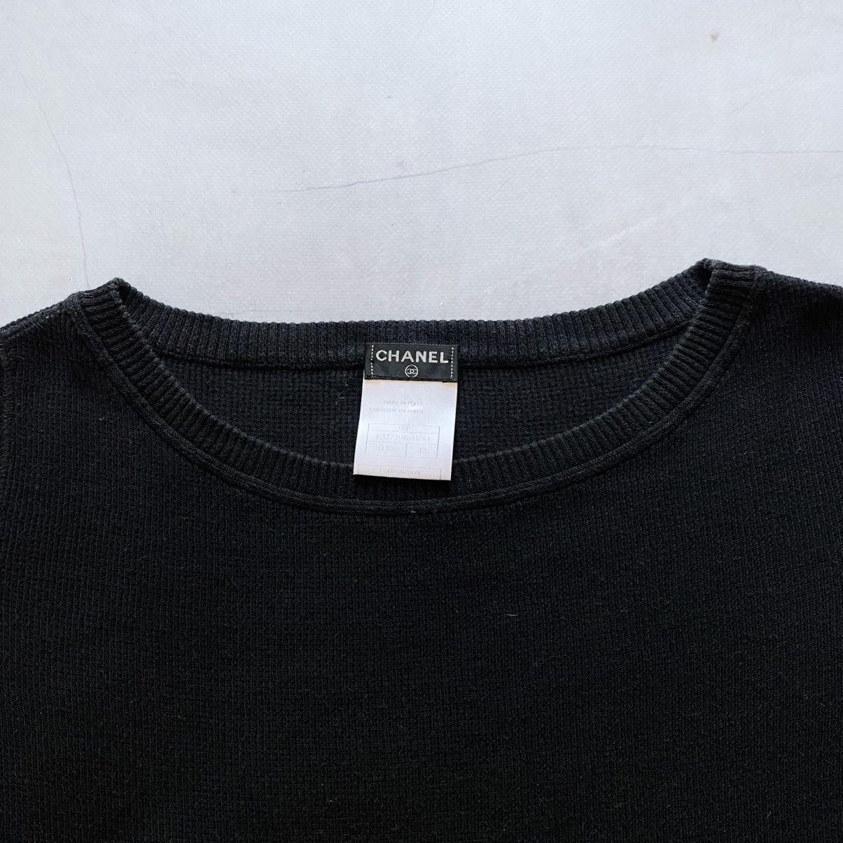Chanel 90s Chanel Vintage Small Logo Knit Pocket Womens T-Shirt Tee Size M / US 6-8 / IT 42-44 - 6 Thumbnail