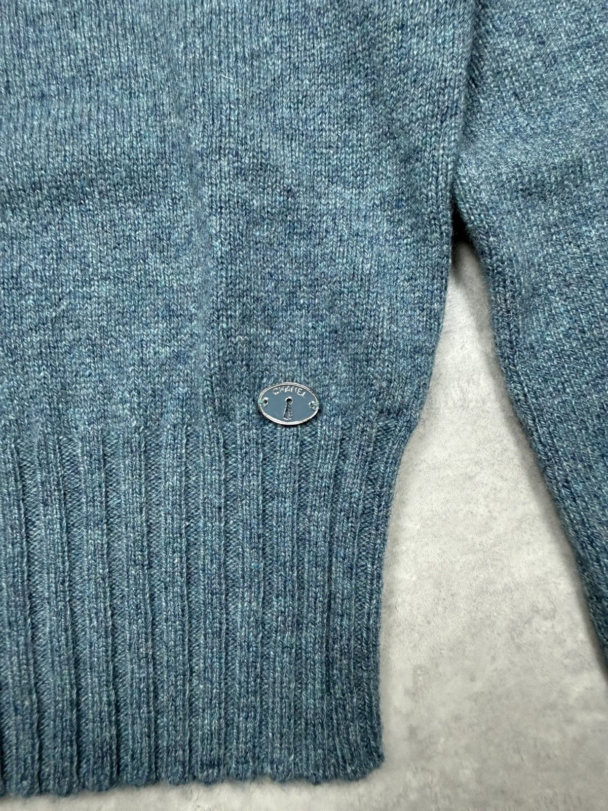 Chanel Chanel Cashmere High Neck Peak Sweater Size S / US 4 / IT 40 - 3 Thumbnail