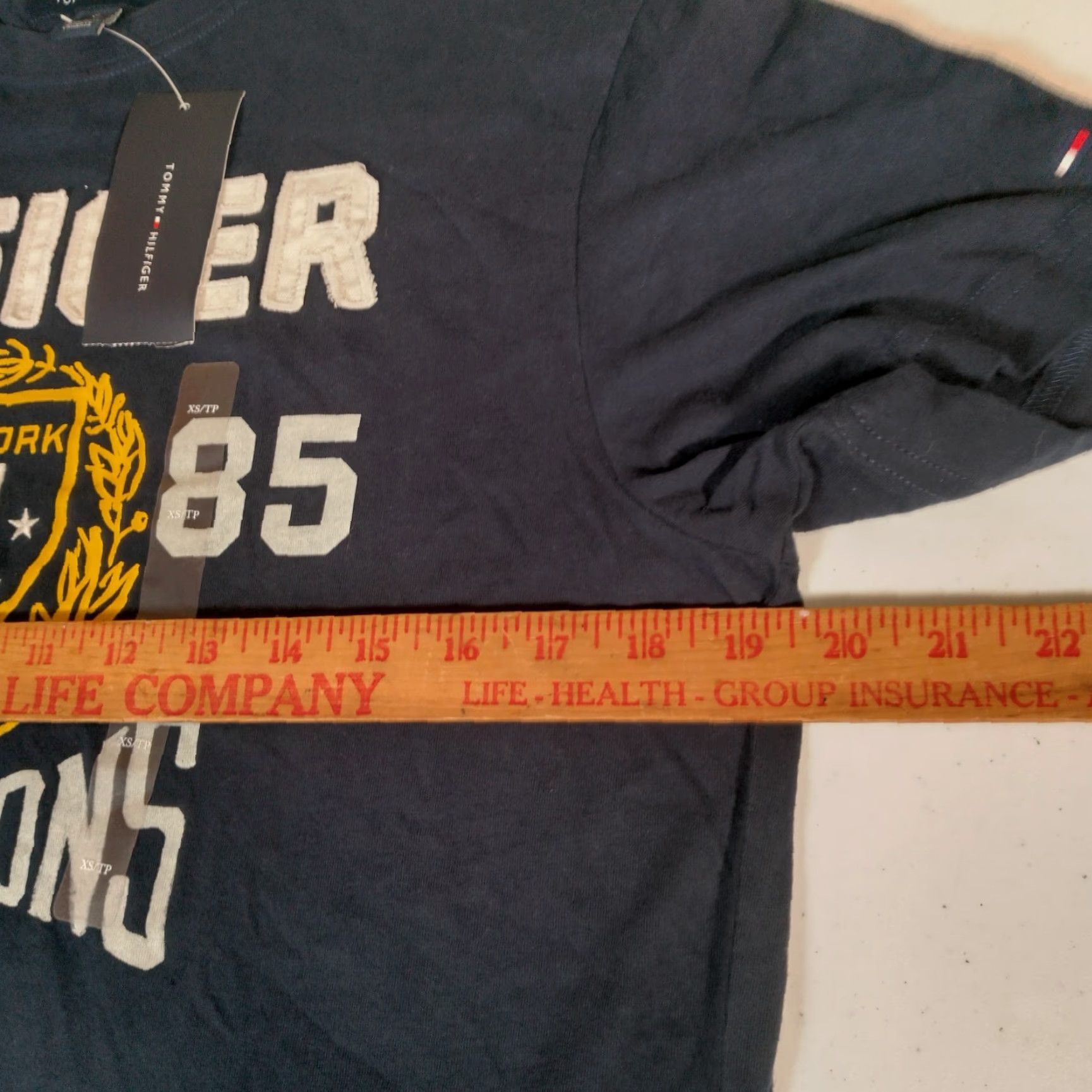 Tommy Hilfiger VINTAGE Tommy Hilfiger Shirt Men XS Navy Blue Graphic T Short Sleeve New 2011 Size US XS / EU 42 / 0 - 6 Thumbnail