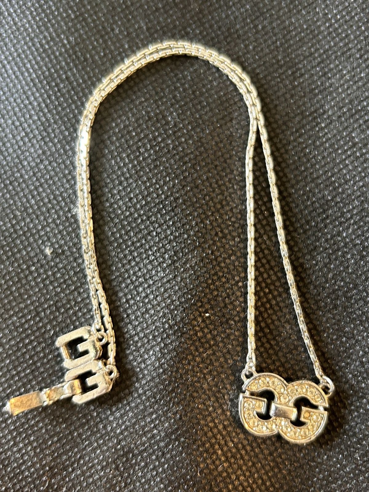 Givenchy Vintage Necklace Givenchy Silver In Silver Pleated Size ONE SIZE - 1 Thumbnail