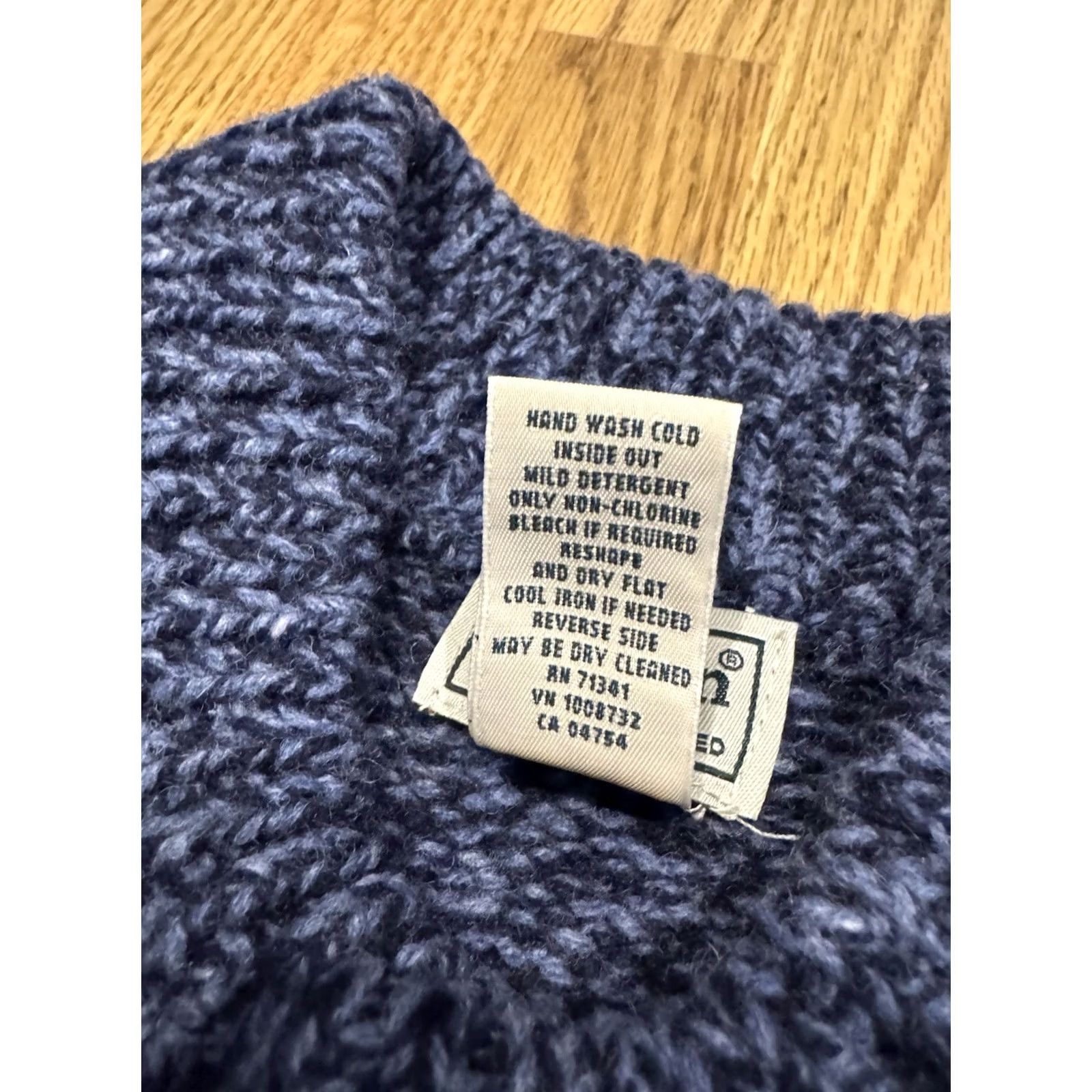 Vintage LL Bean Henley Pullover Sweater Men's Size XL Blue Lambswool Size US XL / EU 56 / 4 - 3 Thumbnail
