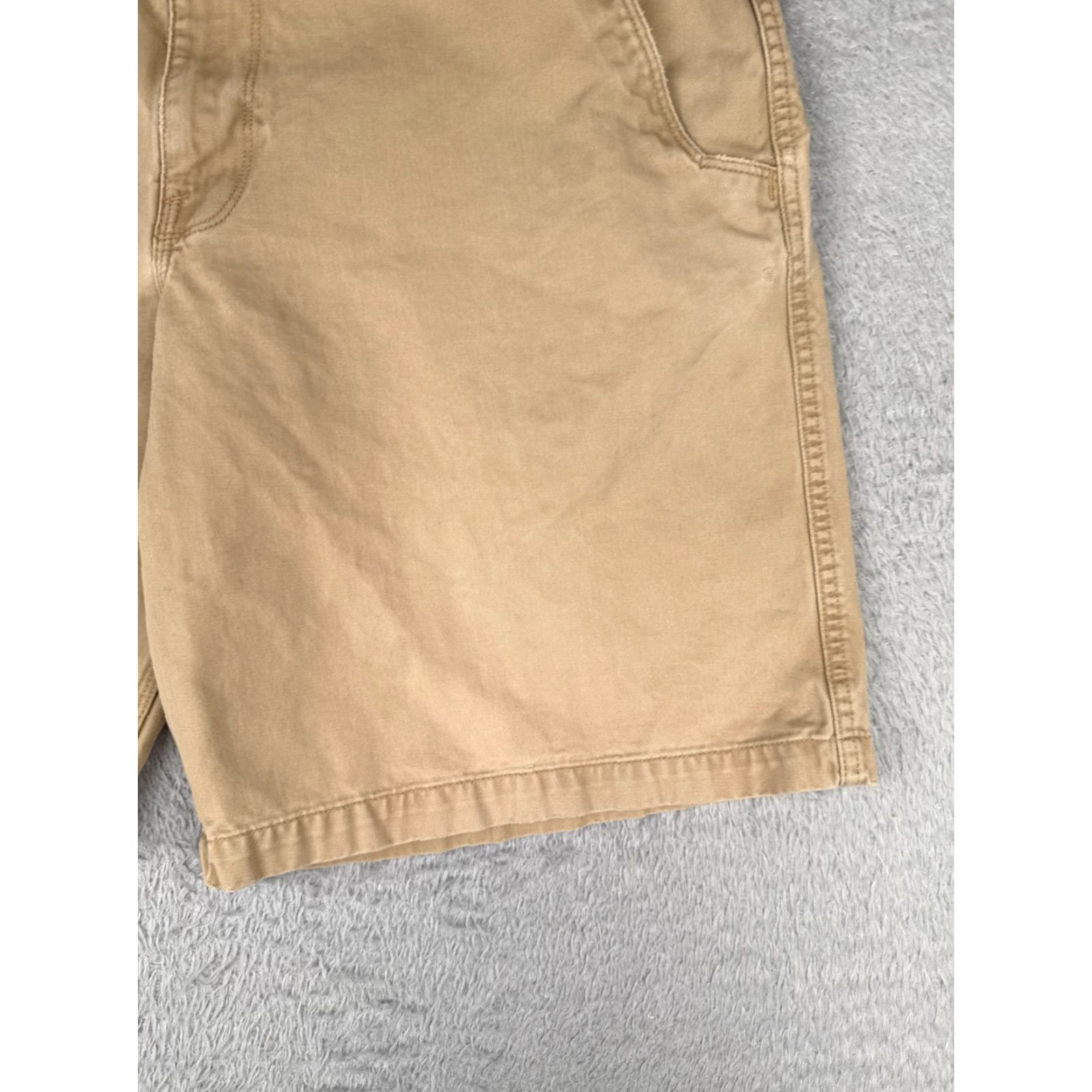 The North Face VINTAGE The North Face Shorts Men 36 Beige Chino 100% Cotton Twill Hiking Outdoor Slub Pockets Regular Mid 10-12 in Beige Mens Size US 36 / EU 52 - 2 Thumbnail