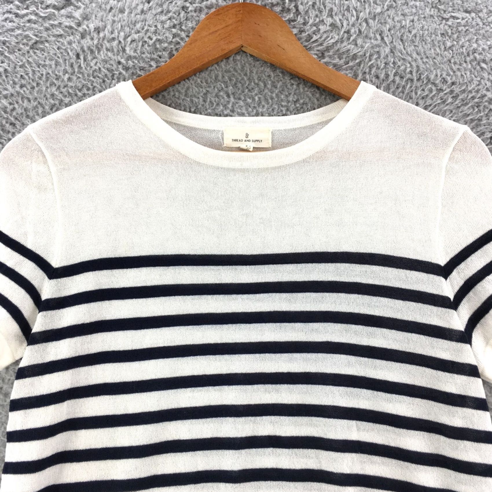 Vintage Thread And Supply Basic Blouse Tee Womens Small Black & White Round Neck Striped Shirt Short Sleeve Womens Small Black White Round Neck Striped Size S / US 4 / IT 40 - 2 Thumbnail