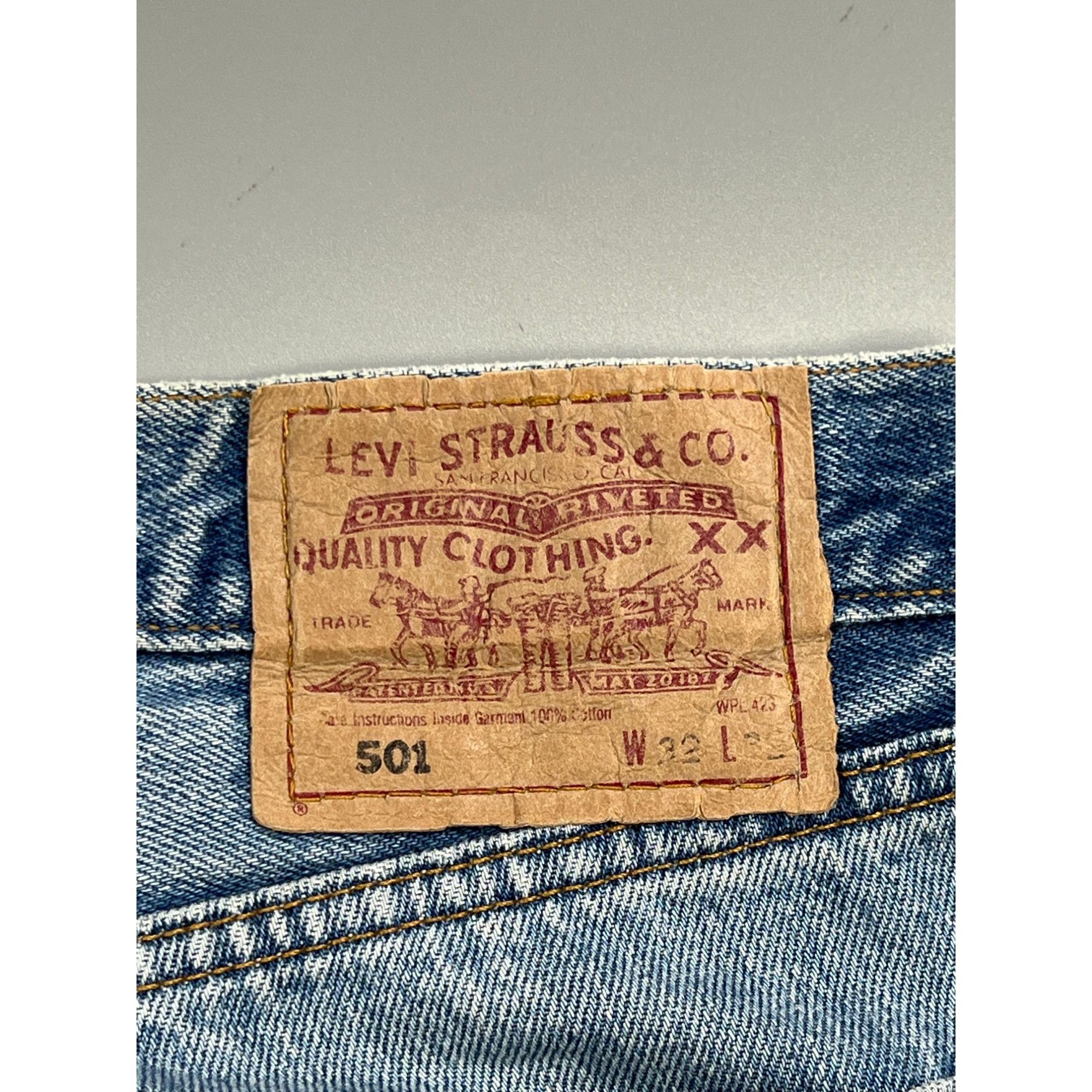 Levi's Levi’s 501 Made in USA Light Wash Denim Jeans Pants (Y0895) Size US 32 / EU 48 - 15 Thumbnail