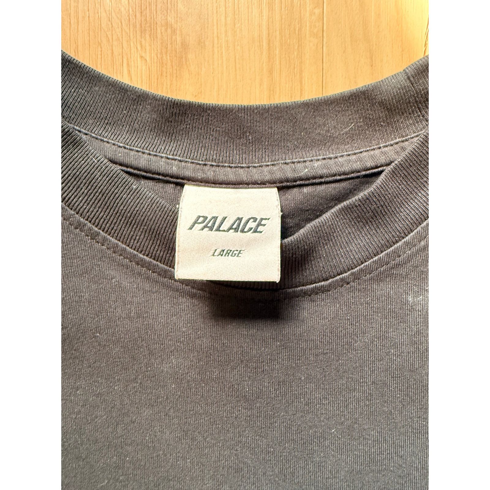 Palace Palace T-shirt with palace logo Size US L / EU 52-54 / 3 - 2 Thumbnail