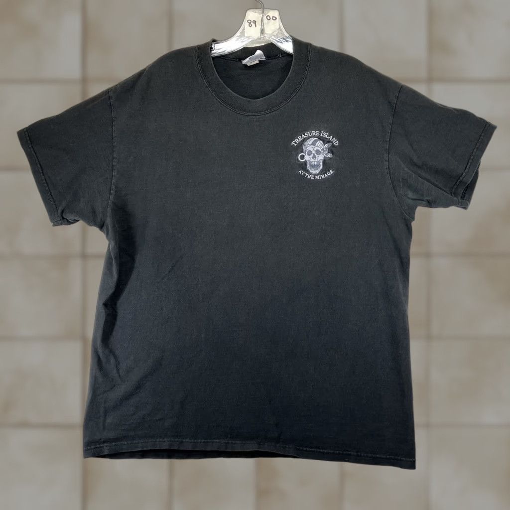 Other VINTAGE TREASURE ISLAND AT THE MIRAGE T-Shirt Oversized Large Men Crew Neck Black Cotton 90s Grunge Punk Skull Logo Emoji? (wait) Size US L / EU 52-54 / 3 - 1 Thumbnail