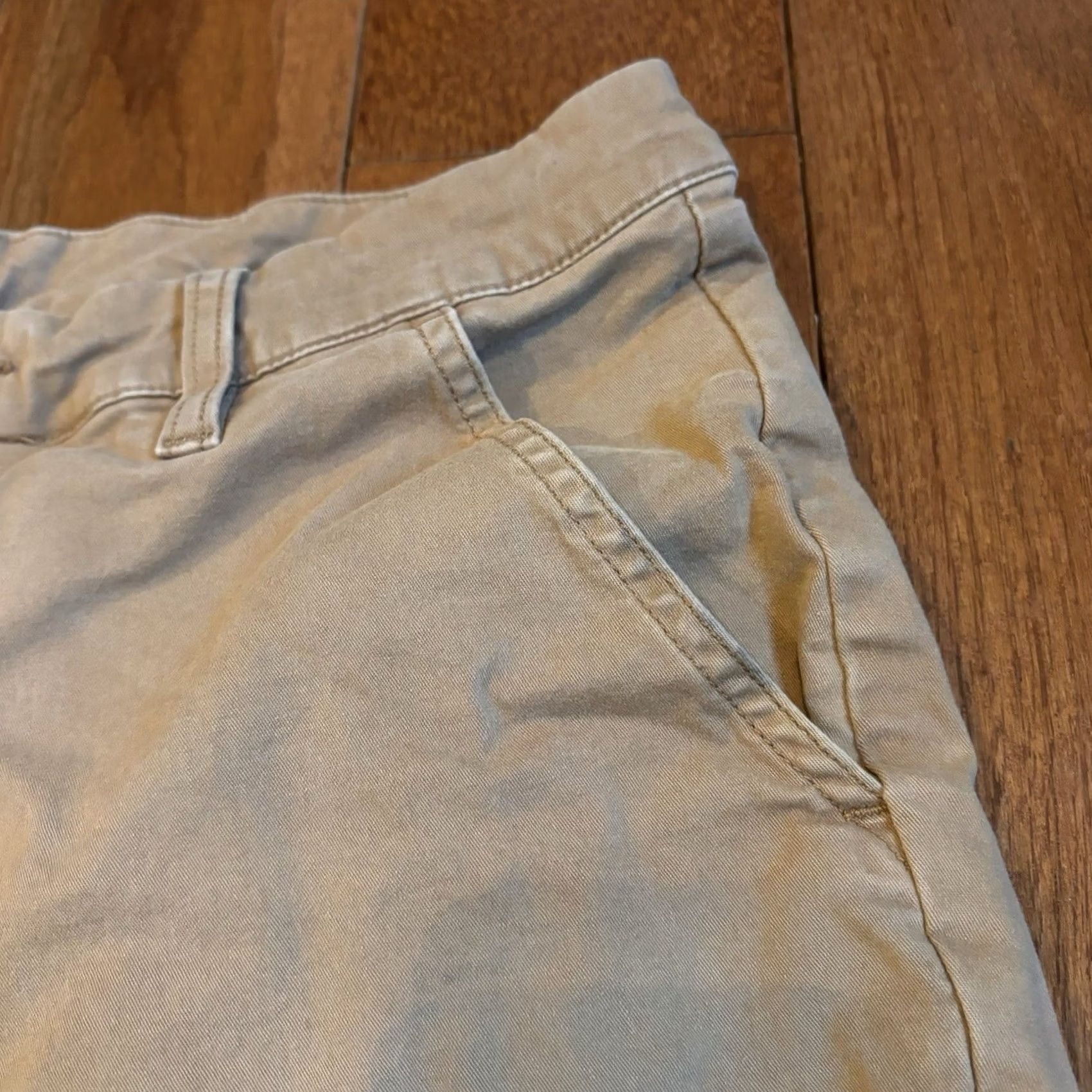Chubbies Chubbies Khakinators Shorts Beige 5.5" Stretch Sz 30 Men Size US 30 / EU 46 - 2 Thumbnail