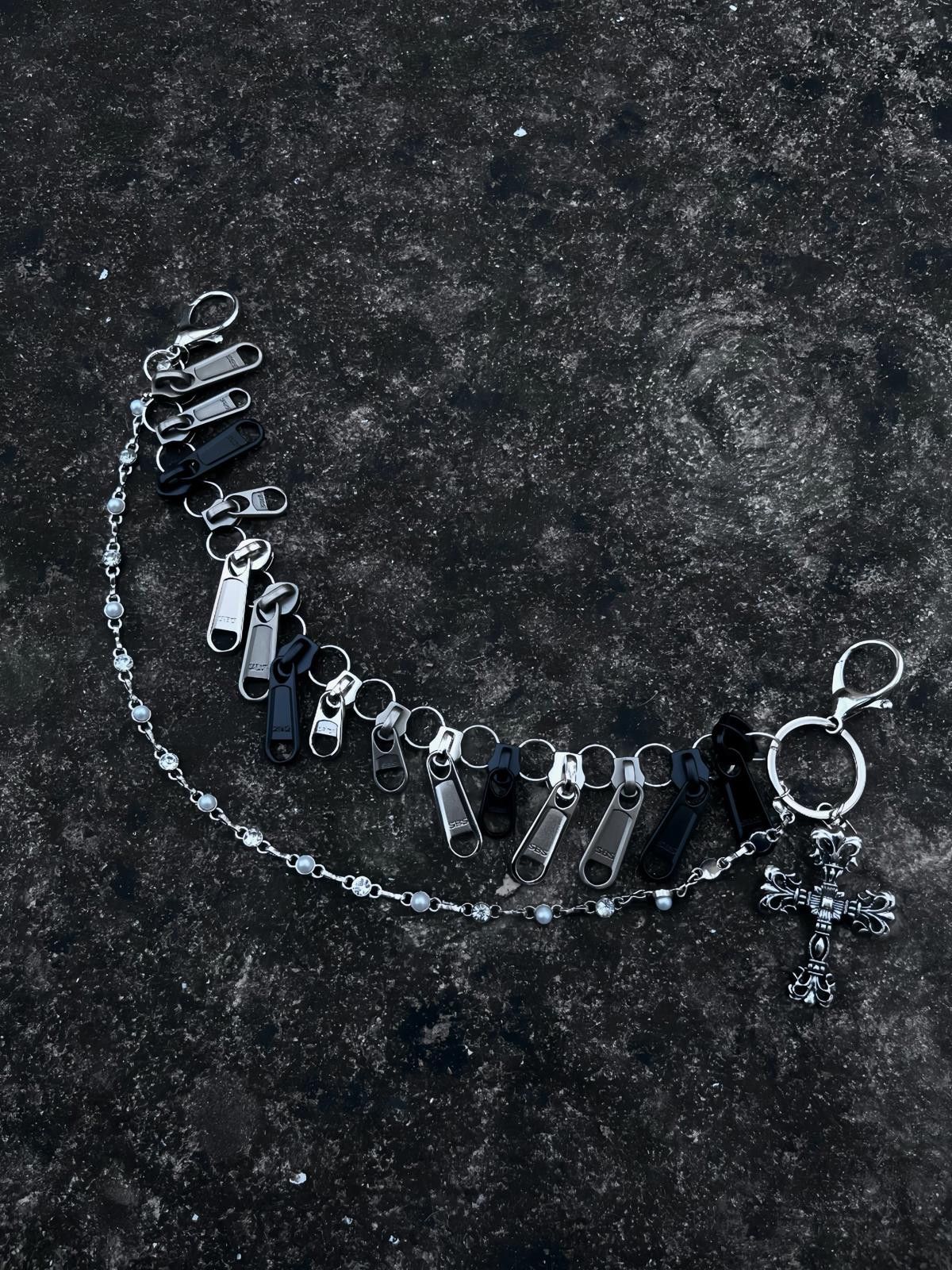 Jewelry Metal Cross Bag Chain – Pearl Pendant, Zipper Charm Size ONE SIZE - 6 Thumbnail