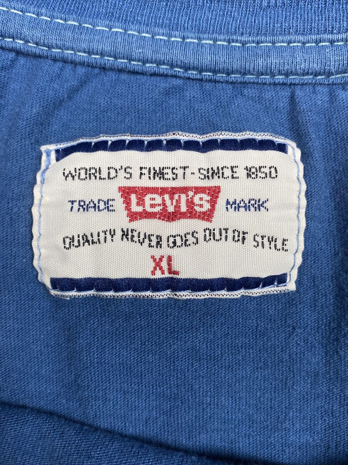 Levi's Vintage Levi’s Power of the Blue Graphic Tee Y2K 90s USA Size US XL / EU 56 / 4 - 14 Thumbnail
