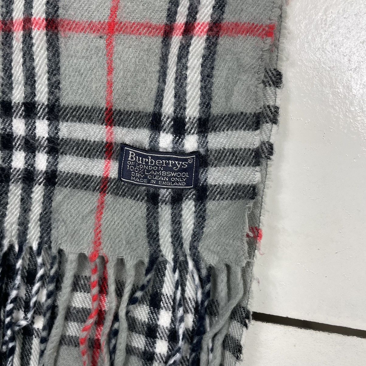 Burberry × Vintage 💥VINTAGE NOVA CHECK BURBERRYS ENGLAND GREY MAFLA Size ONE SIZE - 6 Thumbnail