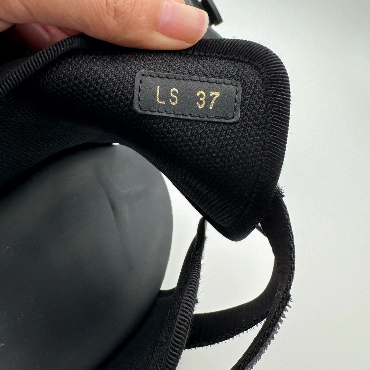 Dior Dior Velcro Slides 37 Unworn Size US 6.5 / IT 36.5 - 8 Thumbnail