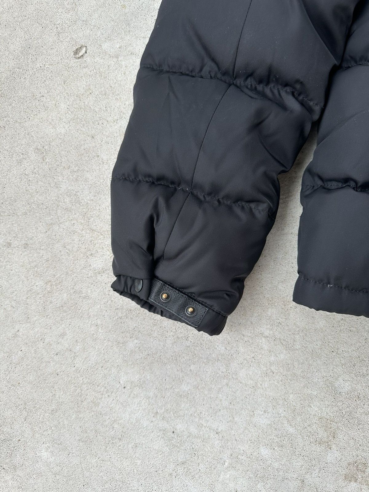 Prada Prada Gabardine Down Puffer Jacket in Black Size US M / EU 48-50 / 2 - 4 Thumbnail