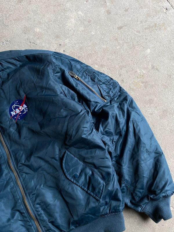 Vintage Vintage NASA Bomber Jacket Boxy Fit USA Retro Patch Size US XXL / EU 58 / 5 - 6 Thumbnail