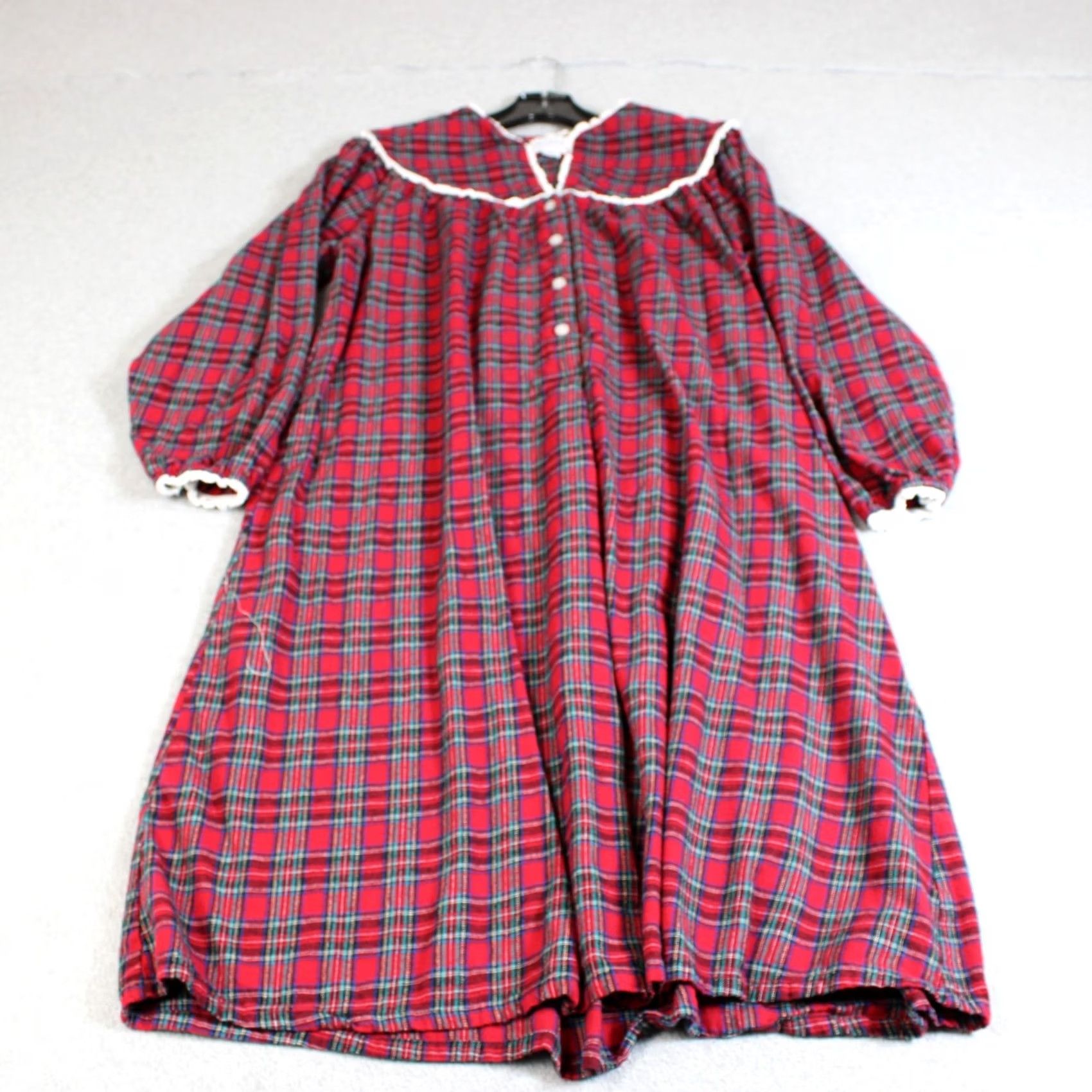 Vintage Lanz of Salzburg Gown Women M Red Plaid Flannel Long Sleeve Sleepwear 100% Cotton Button Closure V-Neck Holiday Winter Womens Size M / US 6-8 / IT 42-44 - 2 Thumbnail