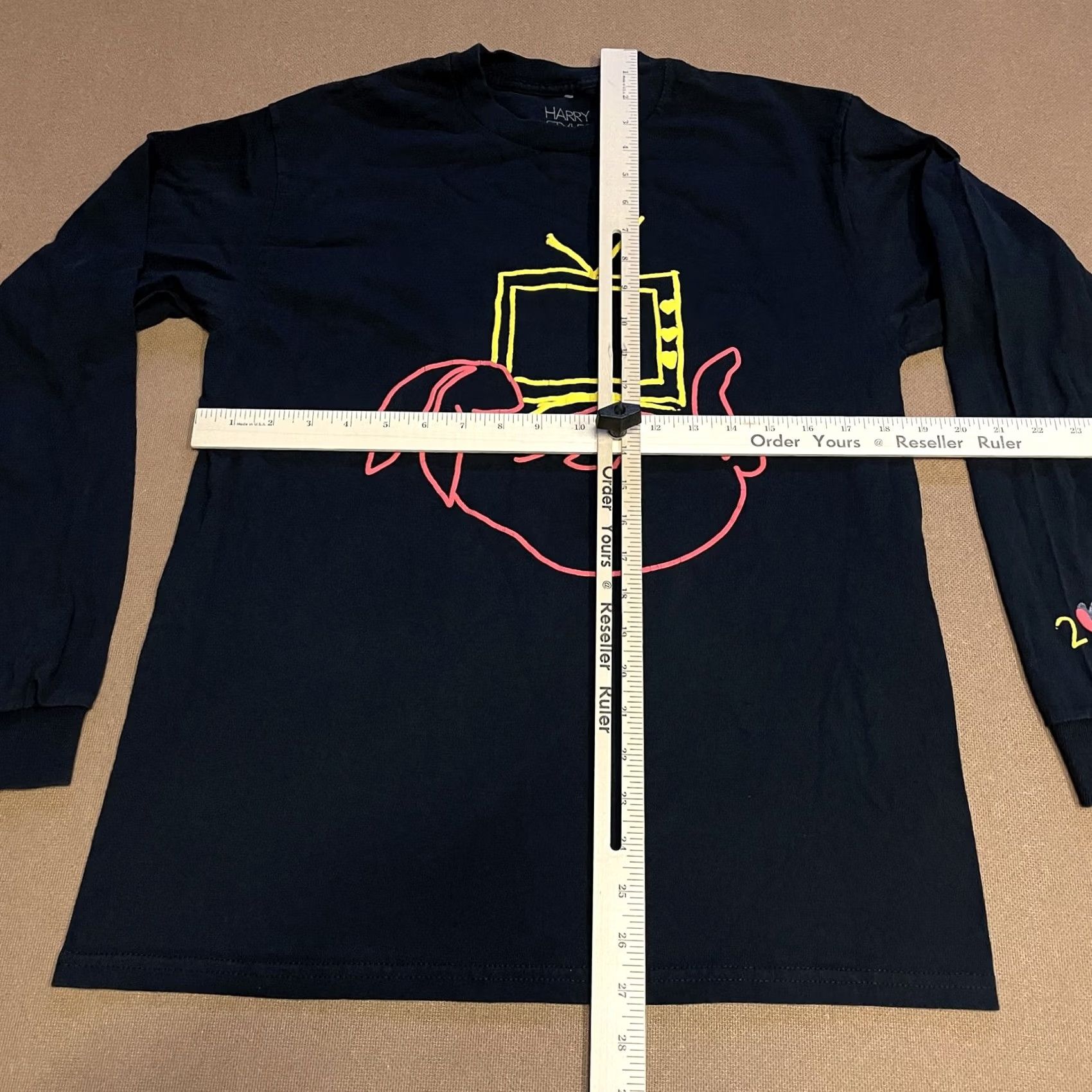 Vintage Harry Styles Shirt Mens Medium Black Bunny TV Long Sleeve Crewneck Tour 2022 Size US M / EU 48-50 / 2 - 4 Thumbnail