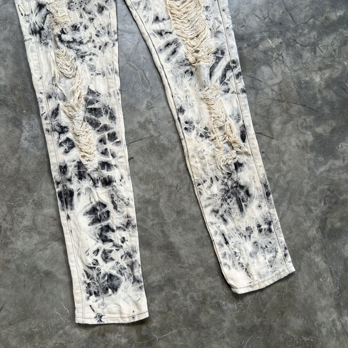 If Six Was Nine 2000s Siwy If six was nine style Distressed Skinny Jeans Size US 26 / EU 42 - 3 Thumbnail