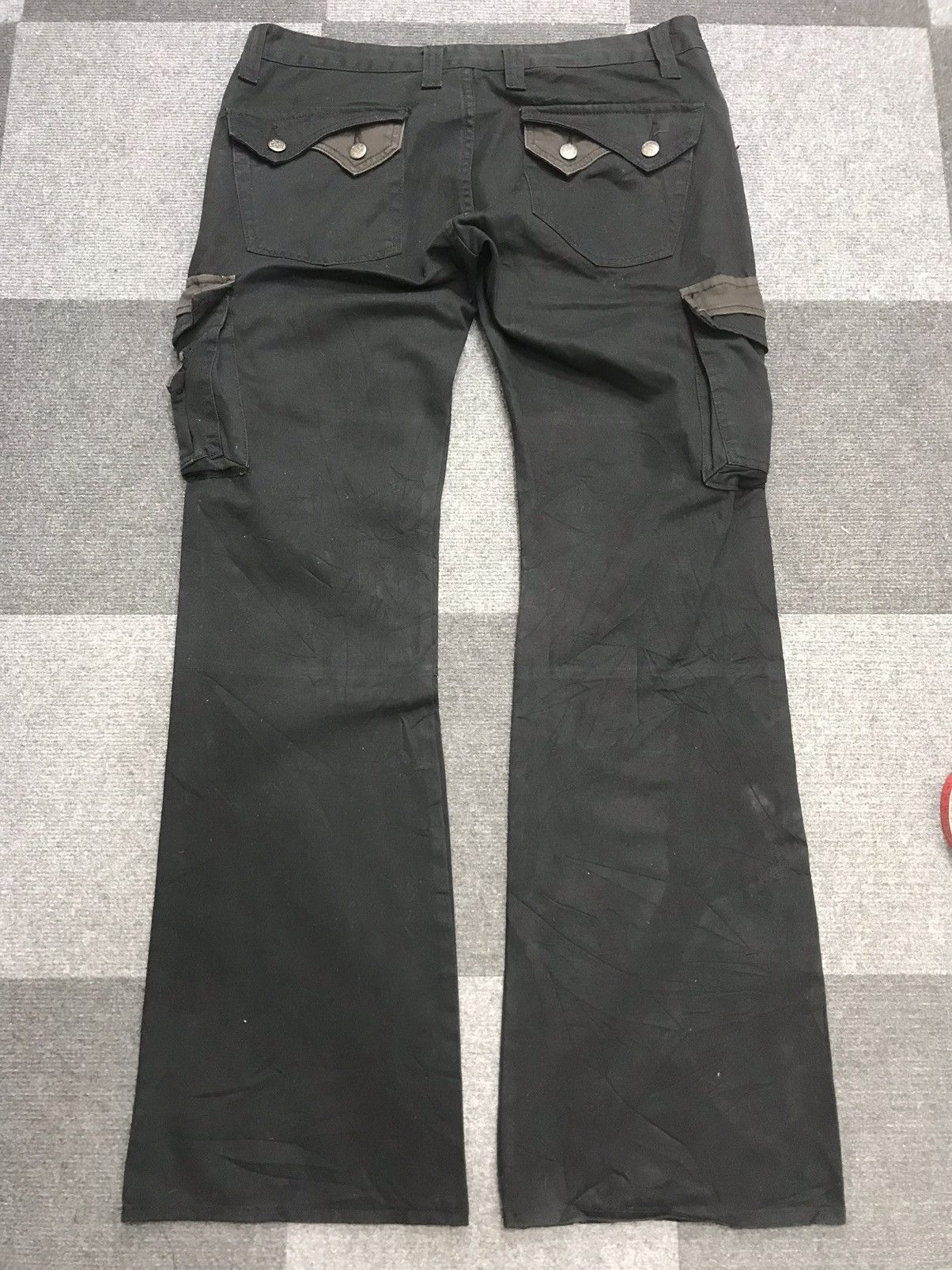 Japanese Brand 💥BELL BOTTOM💥MINIMALST ULTIMAX MULTIPOCKET CARGO PANT F200 Size US 34 / EU 50 - 10 Thumbnail