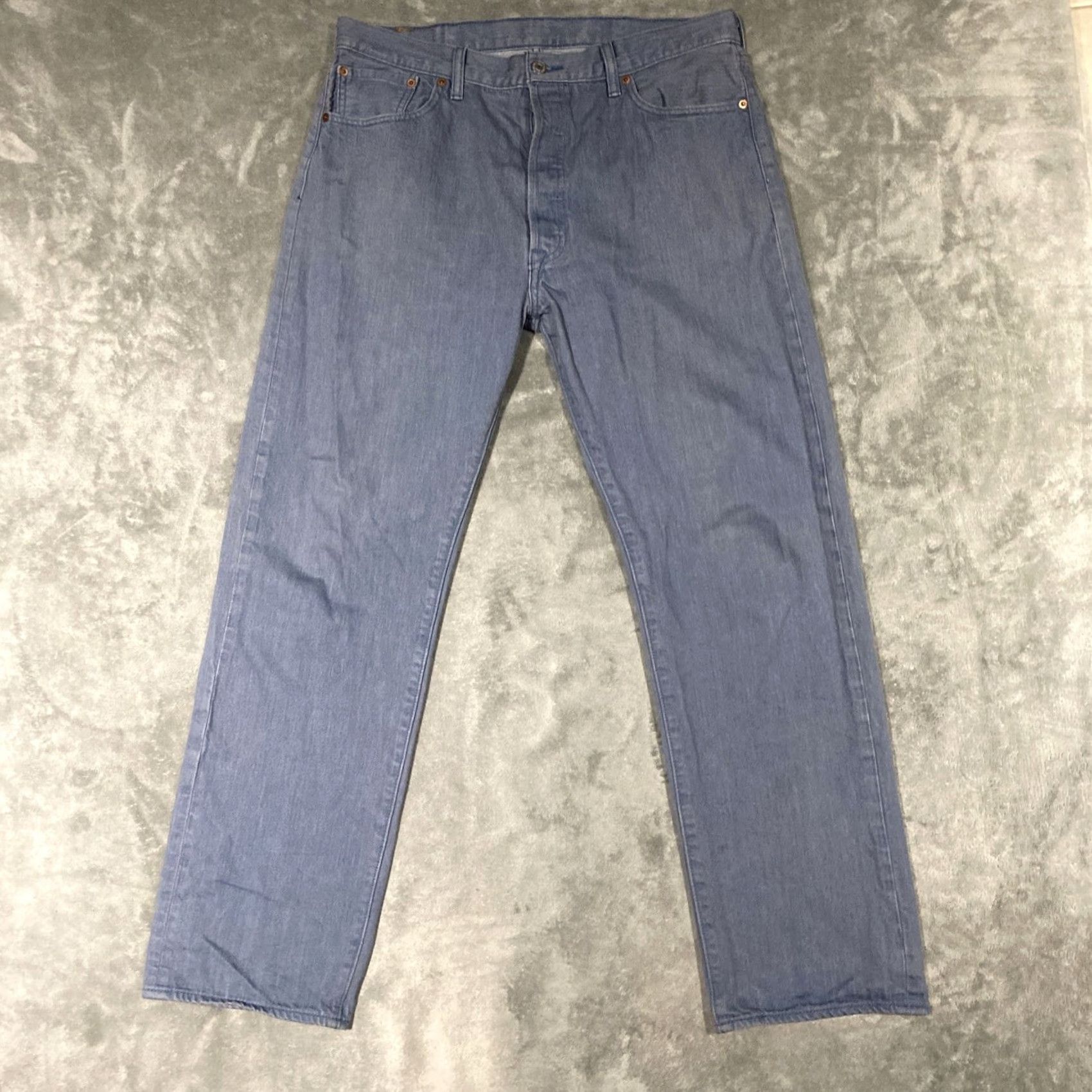 Levi's Levi's 501 Jeans Button Fly Mens Size 34x31 Blue Medium Wash Straight Leg Regular Fit Denim 100% Cotton Classic Vintage? Size US 38 / EU 54 - 2 Thumbnail